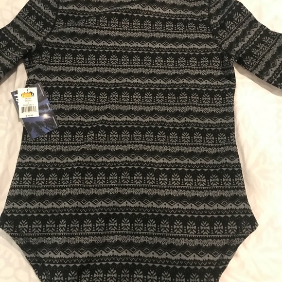 KAVU Long Sleeved Patterned Sweater/Pull Over - Picture 2 of 7